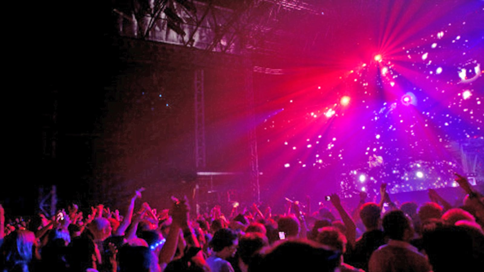 articles/2014/10/05/the-battle-to-be-king-of-ibiza-nightlife/141004-Mendelewitsch-ibizia-tease_gja2zk