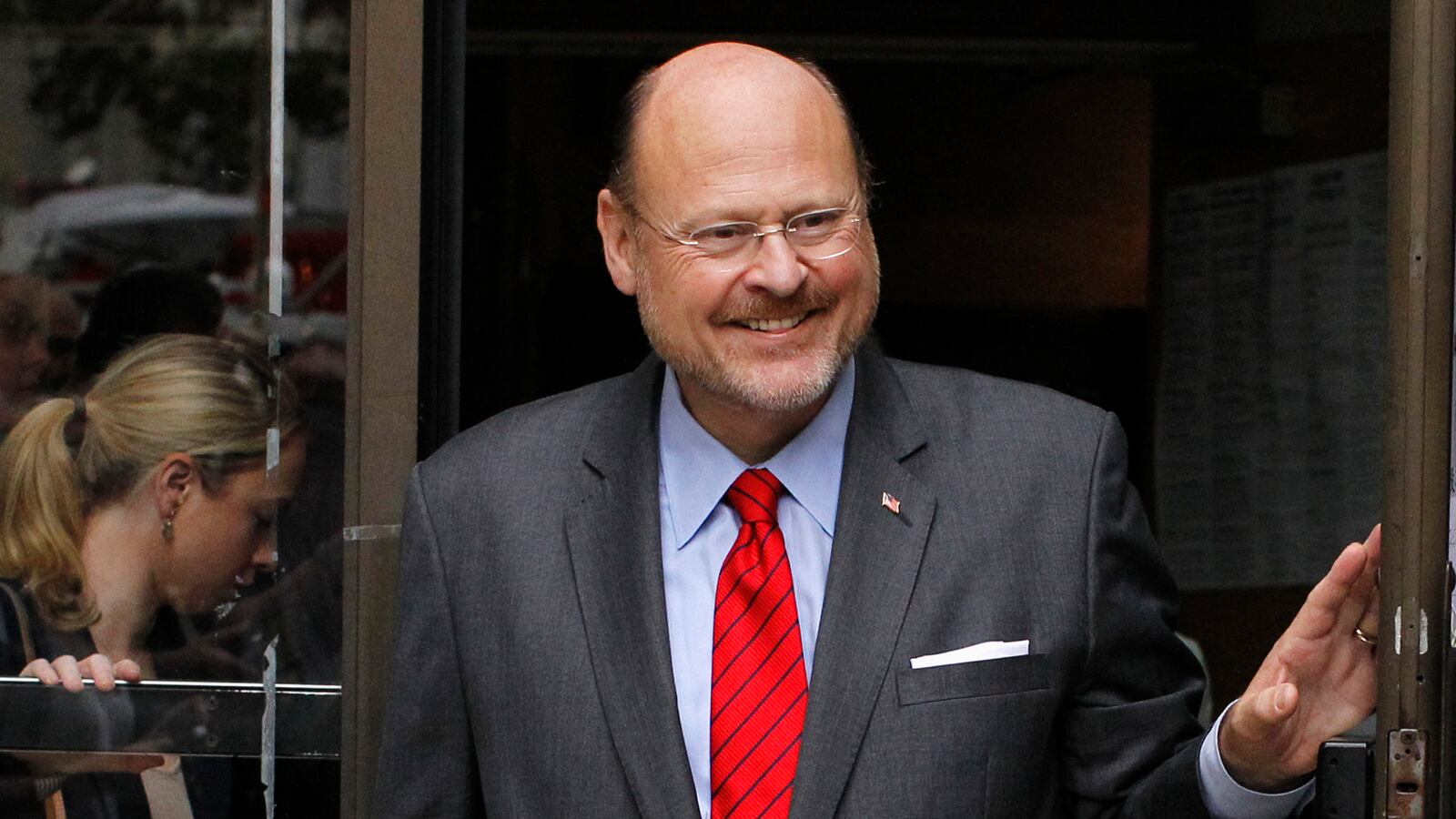 cheats/2013/10/25/lhota-pac-can-accept-unlimited-money/131025-Lhota-cheat_hmy1zz