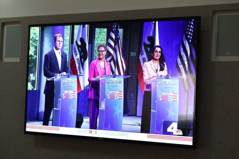 LA debate
