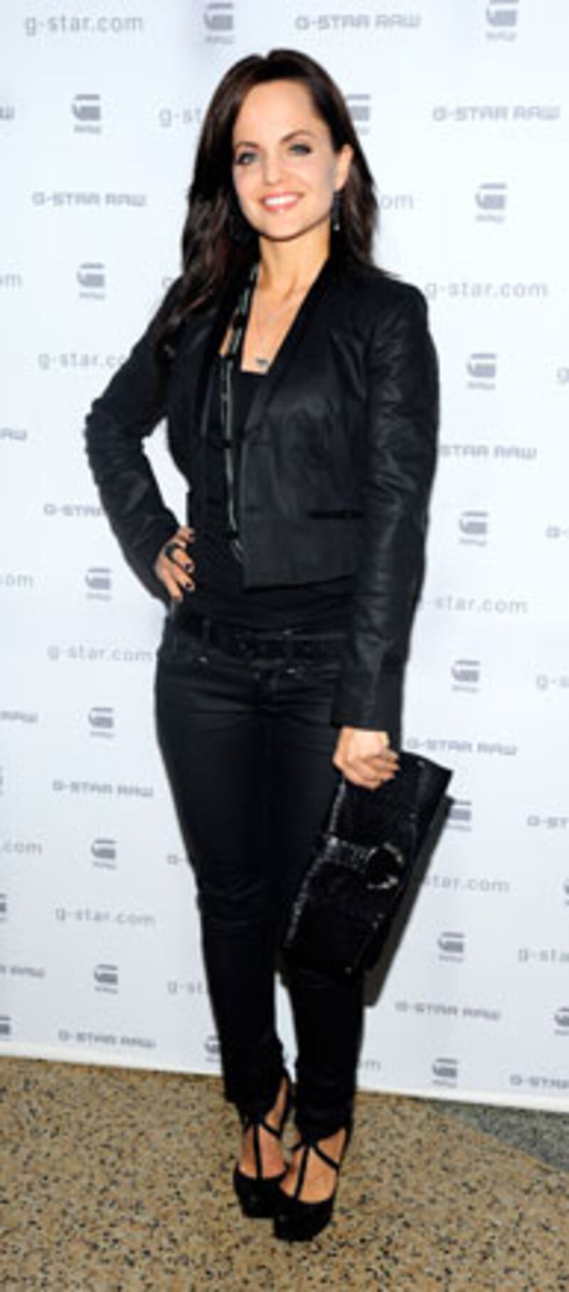 galleries/2010/04/16/celebrities-who-didn-t-go-to-prom/no-prom---suvari_aqmlxz