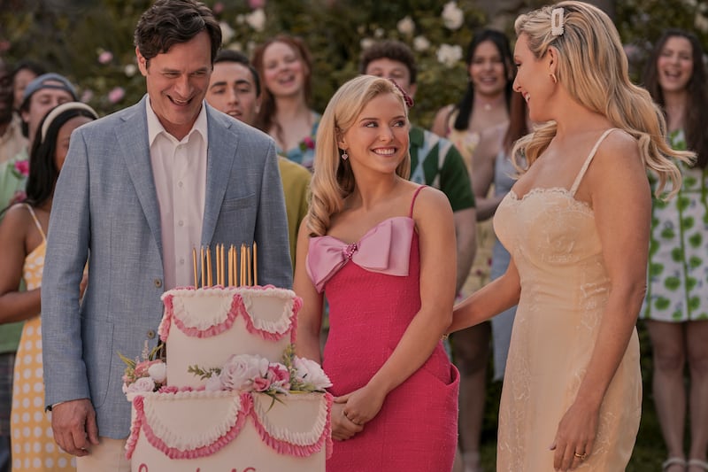 Tom Everett Scott, Lexi Minetree, and June Diane Raphael