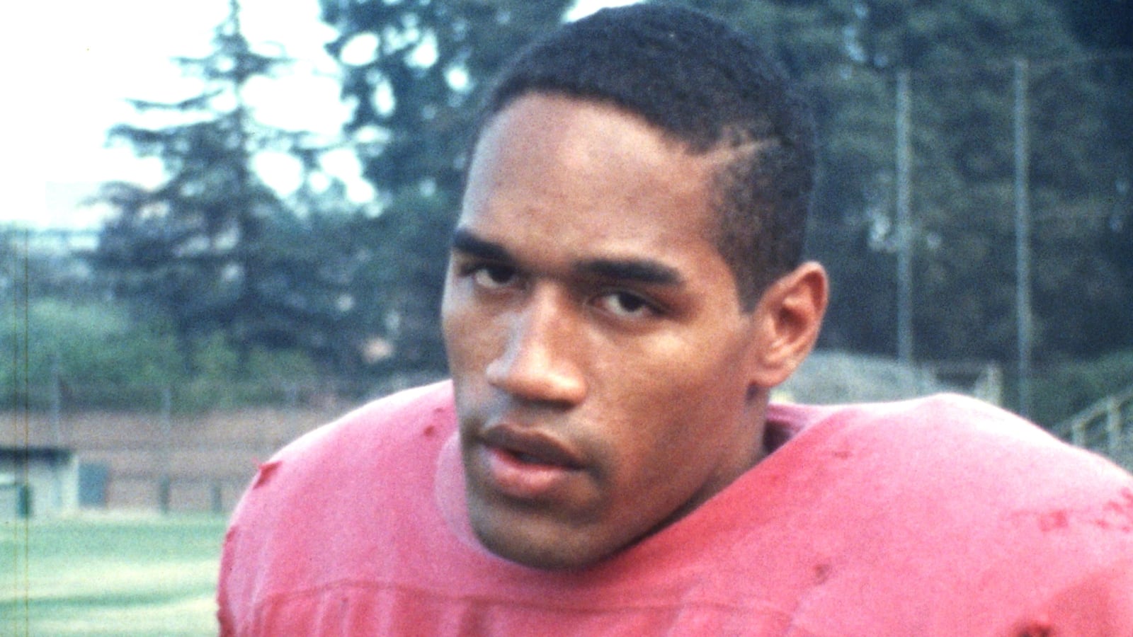 articles/2016/06/11/o-j-made-in-america-what-espn-s-new-o-j-simpson-documentary-forgot/160610-barra-oj-tease-2_s1bbmk