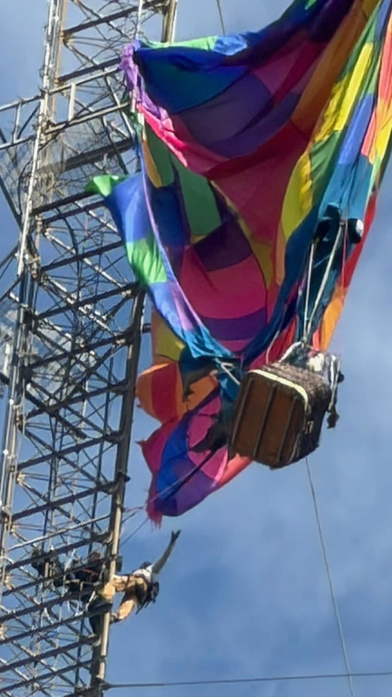 Hot air balloon rescue.