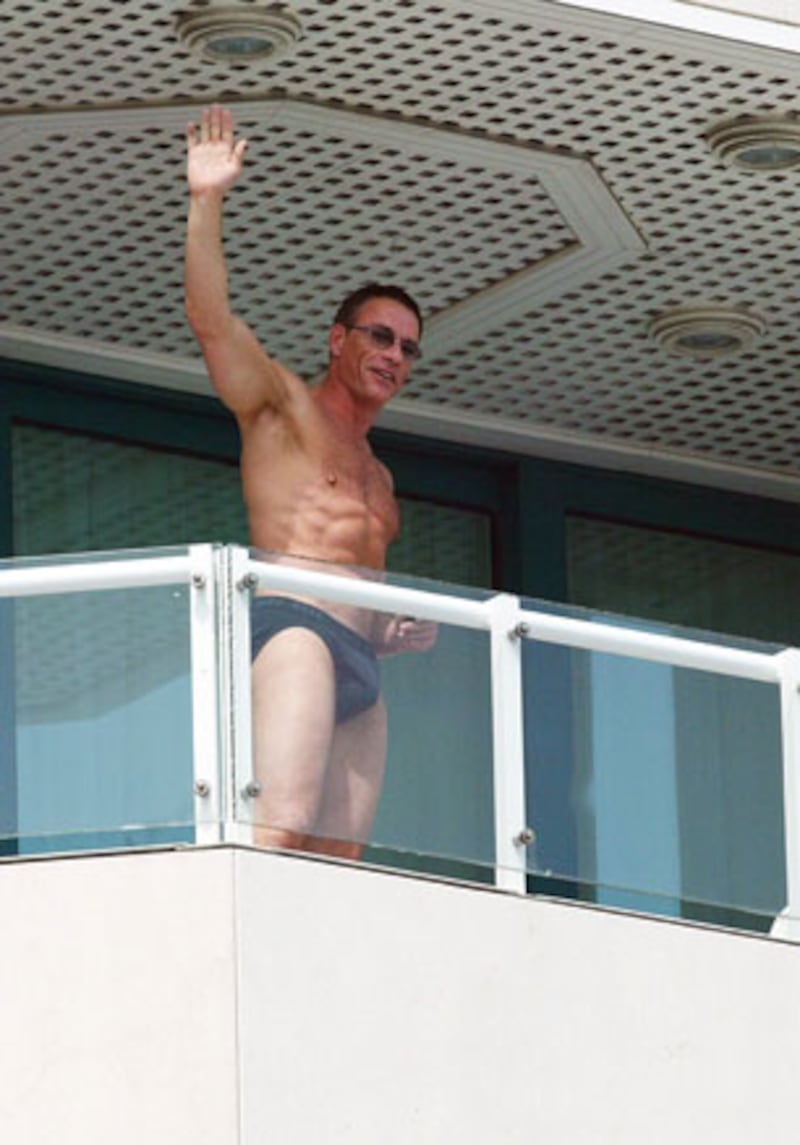 galleries/2009/09/27/men-in-speedos-a-brief-history/speedo---van-damme_l3srv2