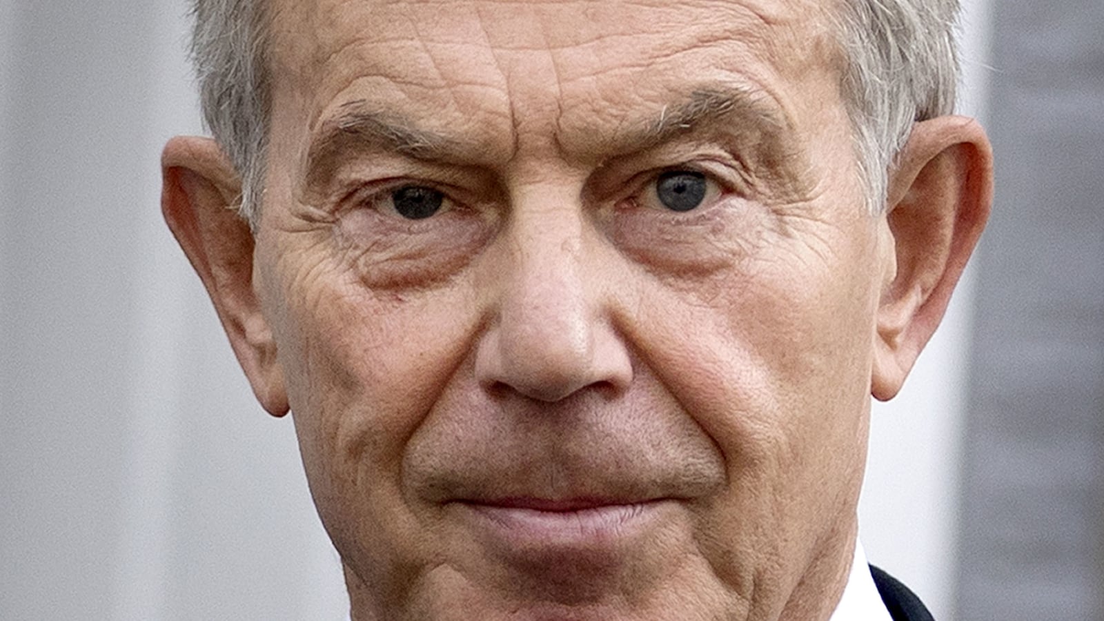 articles/2016/12/03/tony-blair-s-back-and-he-wants-to-block-brexit/161202-sykes-tony-blair-tease_vd5dcf