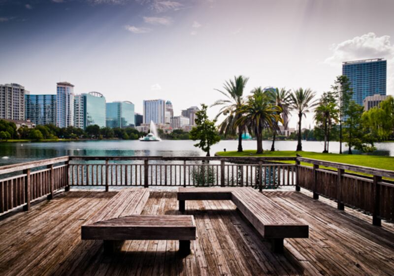 galleries/2011/02/06/best-love-cities/love-cities---orlando_jxn0zm