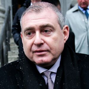 191230-Betsy-express-Parnas-info-House-intel-tease_hlpsya