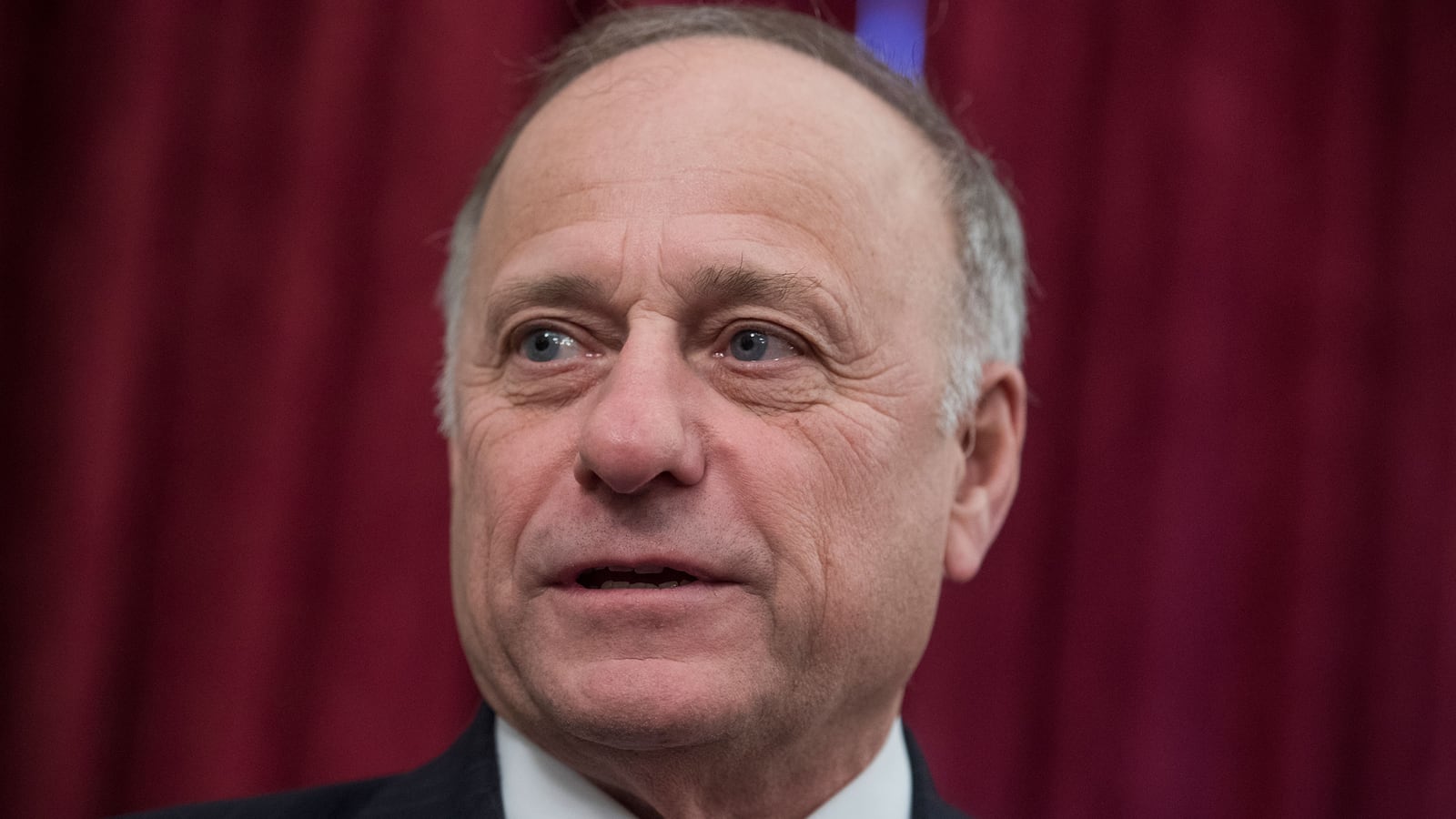 190111-lewis-steve-king-hero_zinwmj