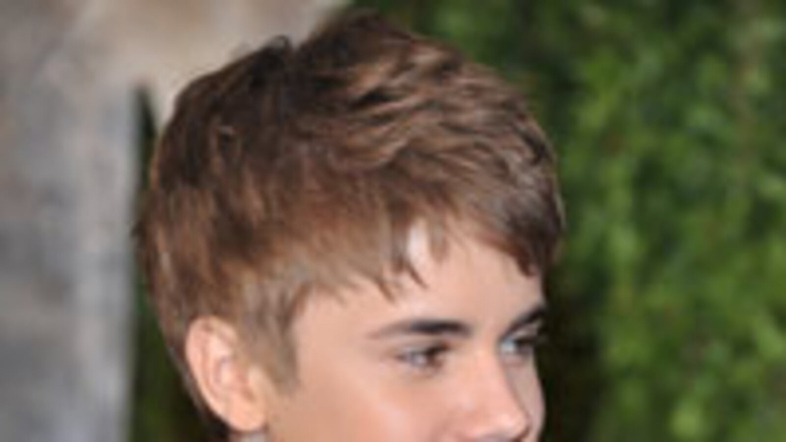cheats/2011/03/02/justin-biebers-hair-sells-for-40k/justin-bieber-hair_g3alkl