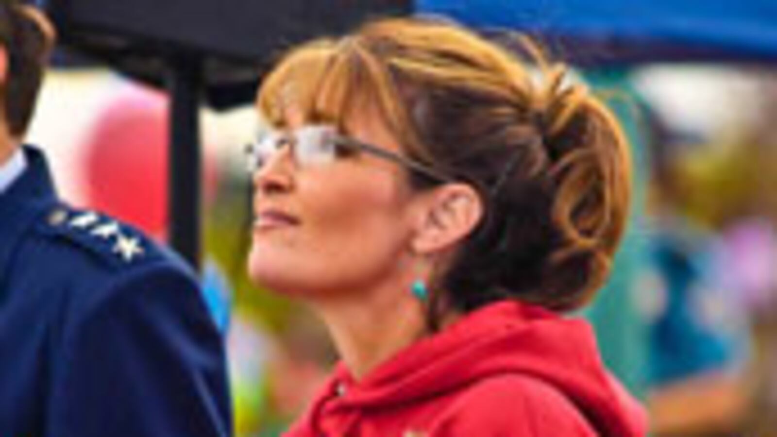 articles/2009/07/25/what-does-she-do-now/palin-picnic_39877_pvufoo