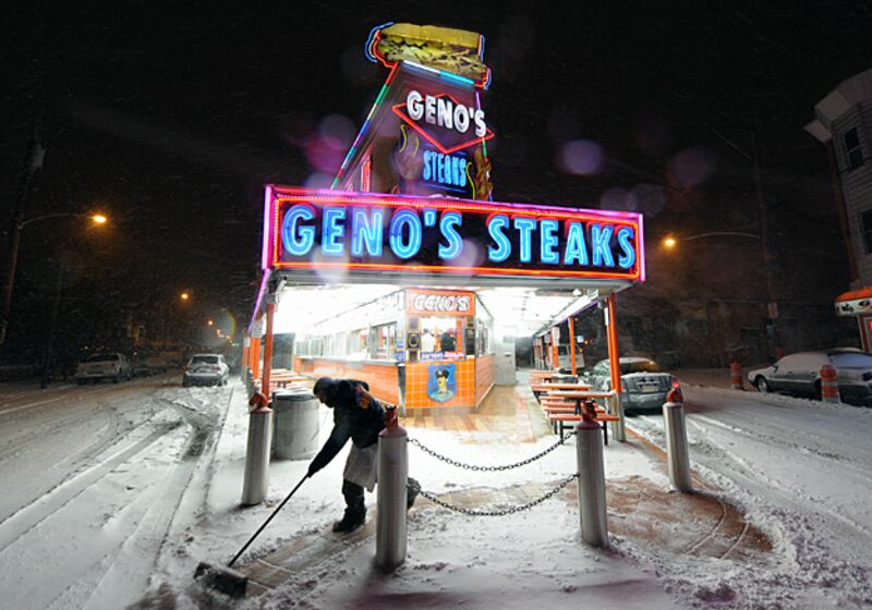 galleries/2010/12/26/blizzard-hits-the-northeast/snow-update-2_abe8lj