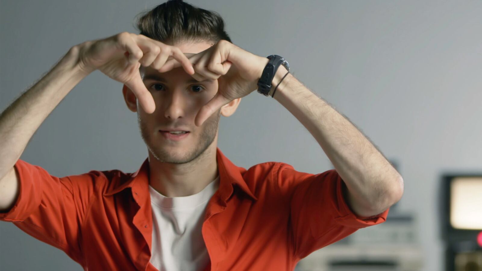 videos/2014/11/25/could-a-loft-full-of-balloons-lead-to-world-peace/could-a-loft-full-of-balloons-lead-to-world-peace-image_vn5hod