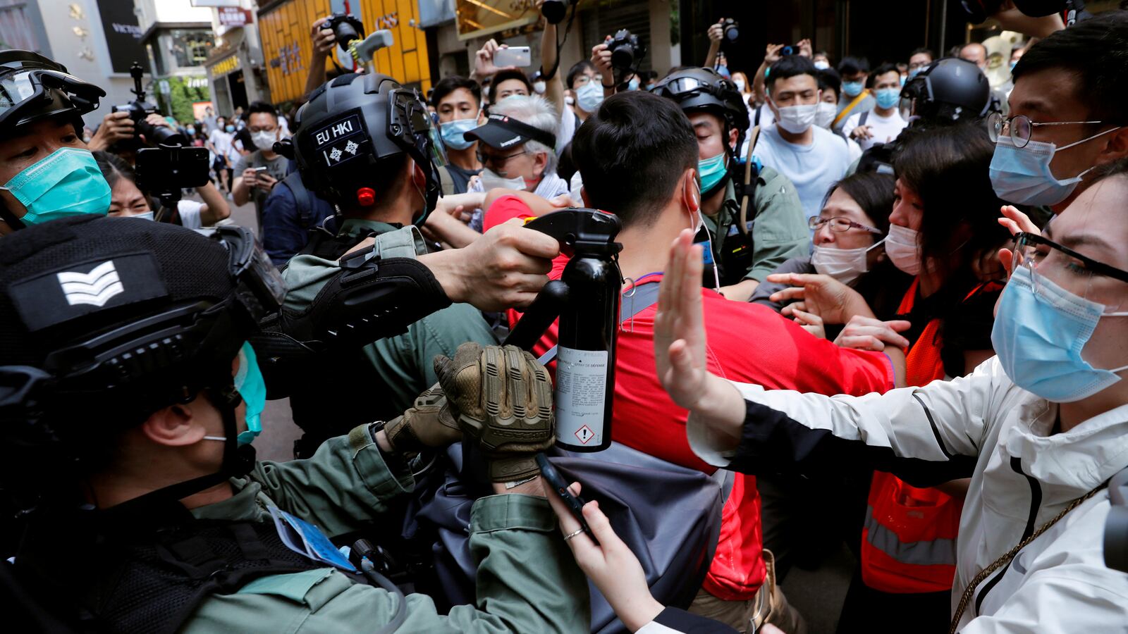 2020-05-28T021338Z_1515849269_RC2EXG9PO39Q_RTRMADP_3_HONGKONG-PROTESTS-USA-BUSINESS_txhv3a
