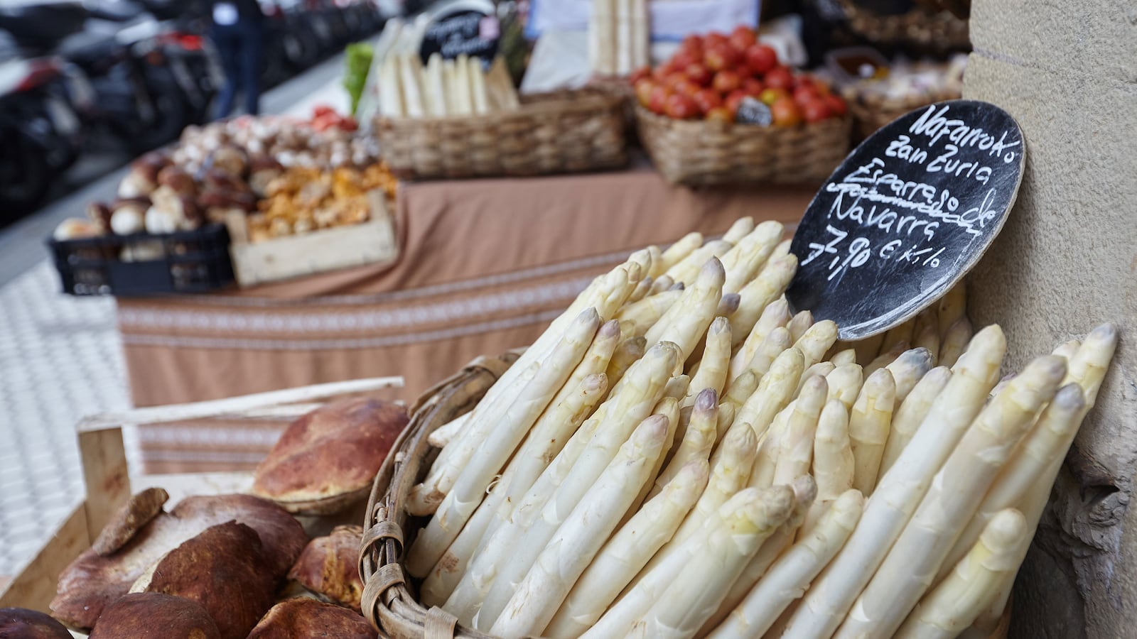 180624-pape-basque-gastranomic-society-hero_dldvcu