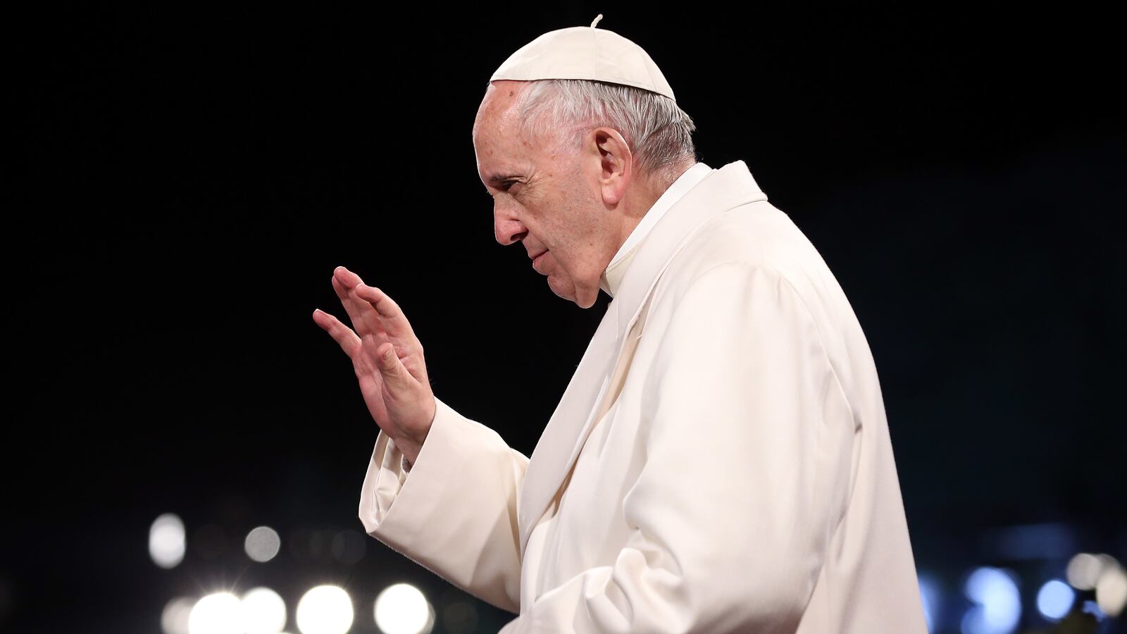 010921-pope-cheat_izusal