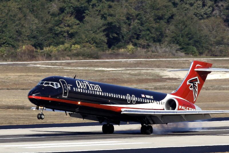 galleries/2011/10/13/riskiest-airlines-photos/riskiest-airlines-airtran_ziwasa