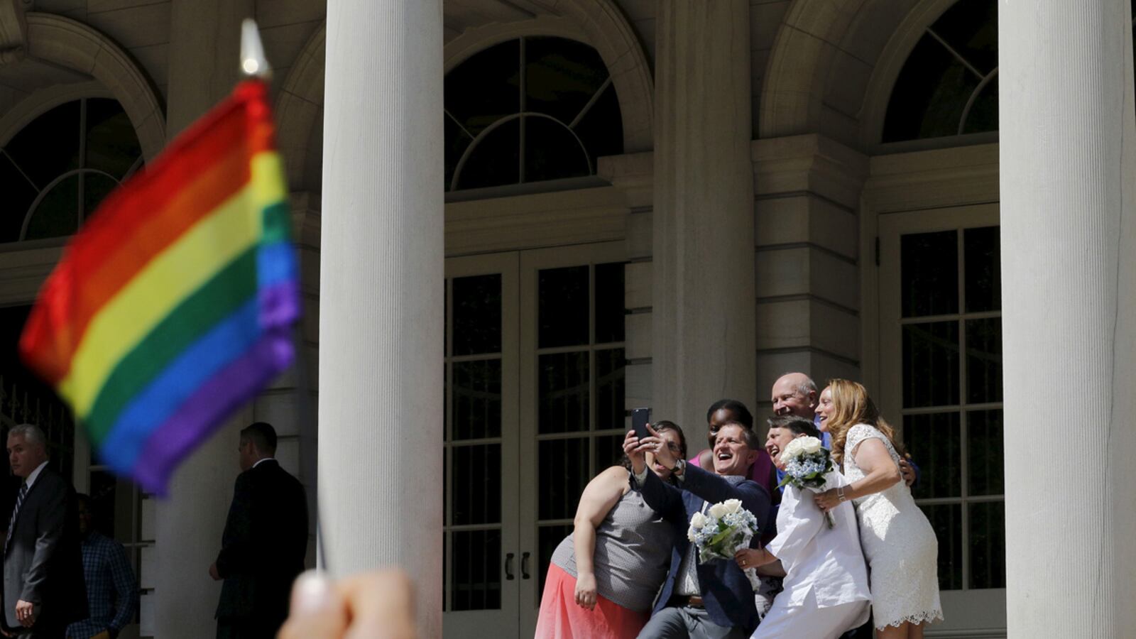 cheats/2016/07/01/judge-blocks-lgbt-discrimination-law/160701-mississippi-gay-marriage-cheat_f4cwdz