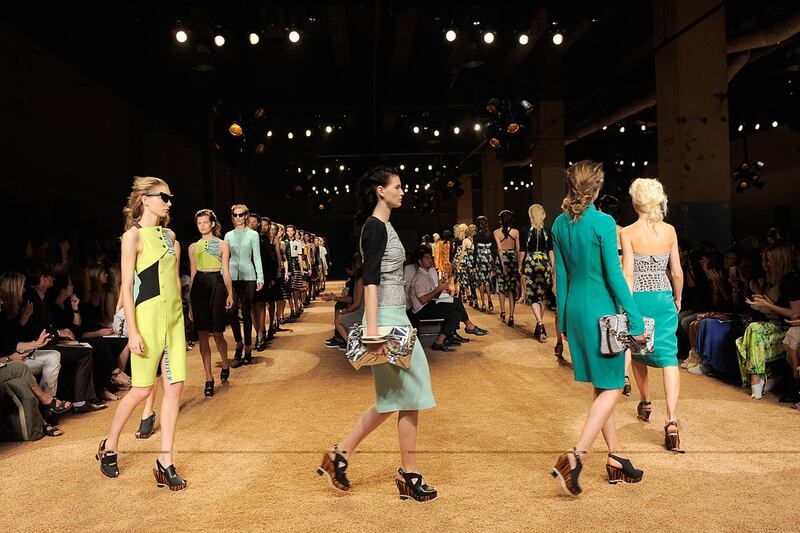 galleries/2011/10/07/evolution-of-the-handbag-photos/handbag-trends-14-proenza_ani0ta