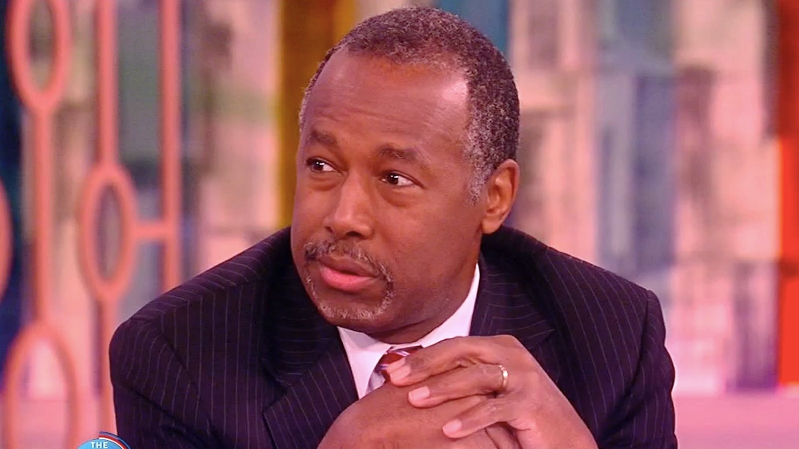 articles/2016/03/24/whoopi-goldberg-goes-off-on-ben-carson-for-trump-support-this-guy-is-a-racist/160323-wilstein-carson-tease_mk8km5