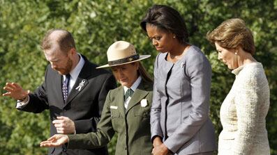 articles/2010/09/11/911-anniversary-photos-of-events-with-obama-michelle-obama-laura-bush/nine-years-later-1_hlpziy