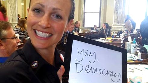 articles/2014/08/15/meet-montana-s-nose-ringed-candidate-for-the-u-s-senate/140814-jacobs-amanda-curtis-tease_v18n8v