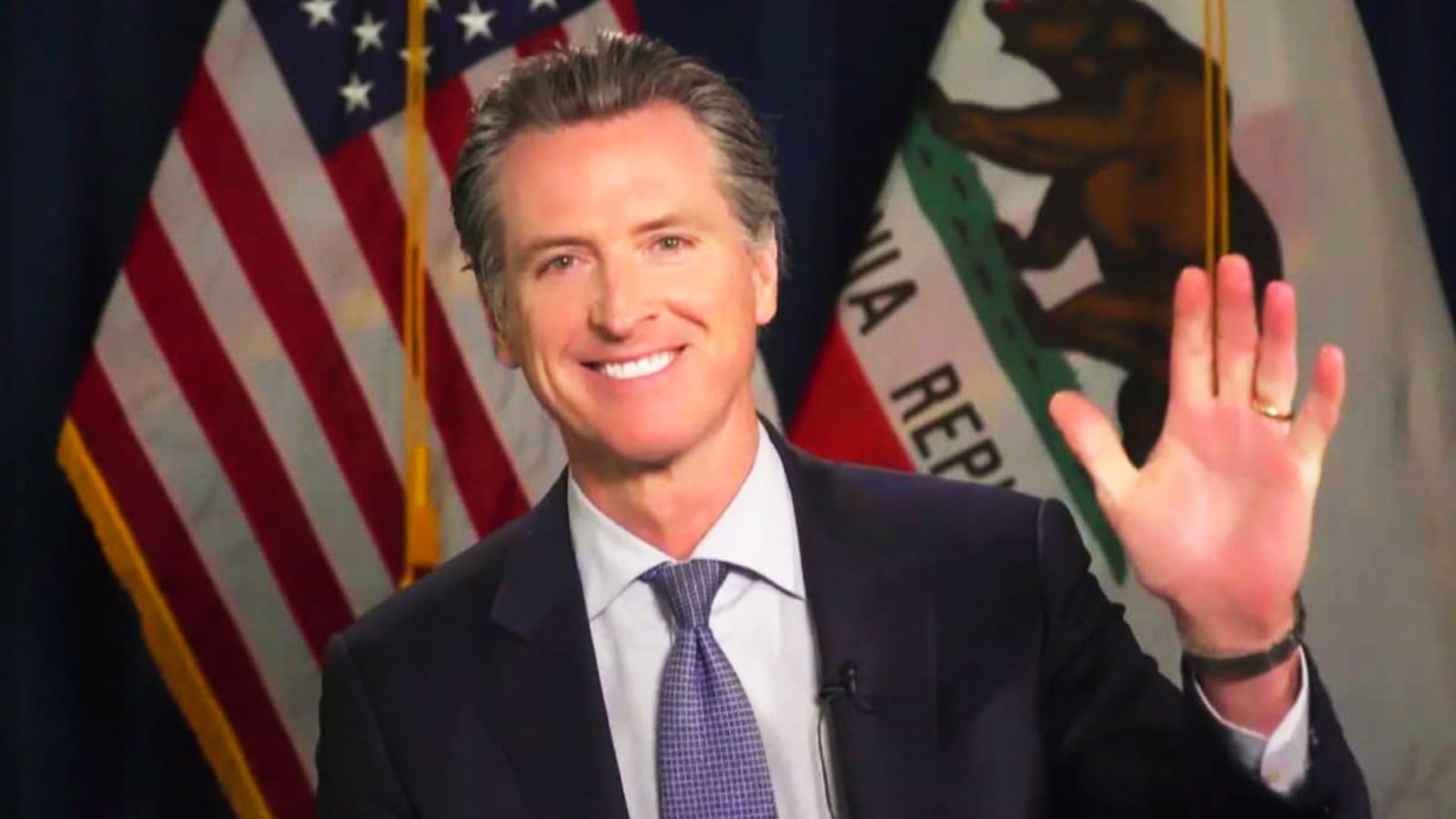 201118-lewis-gavin-tease_yczmkk