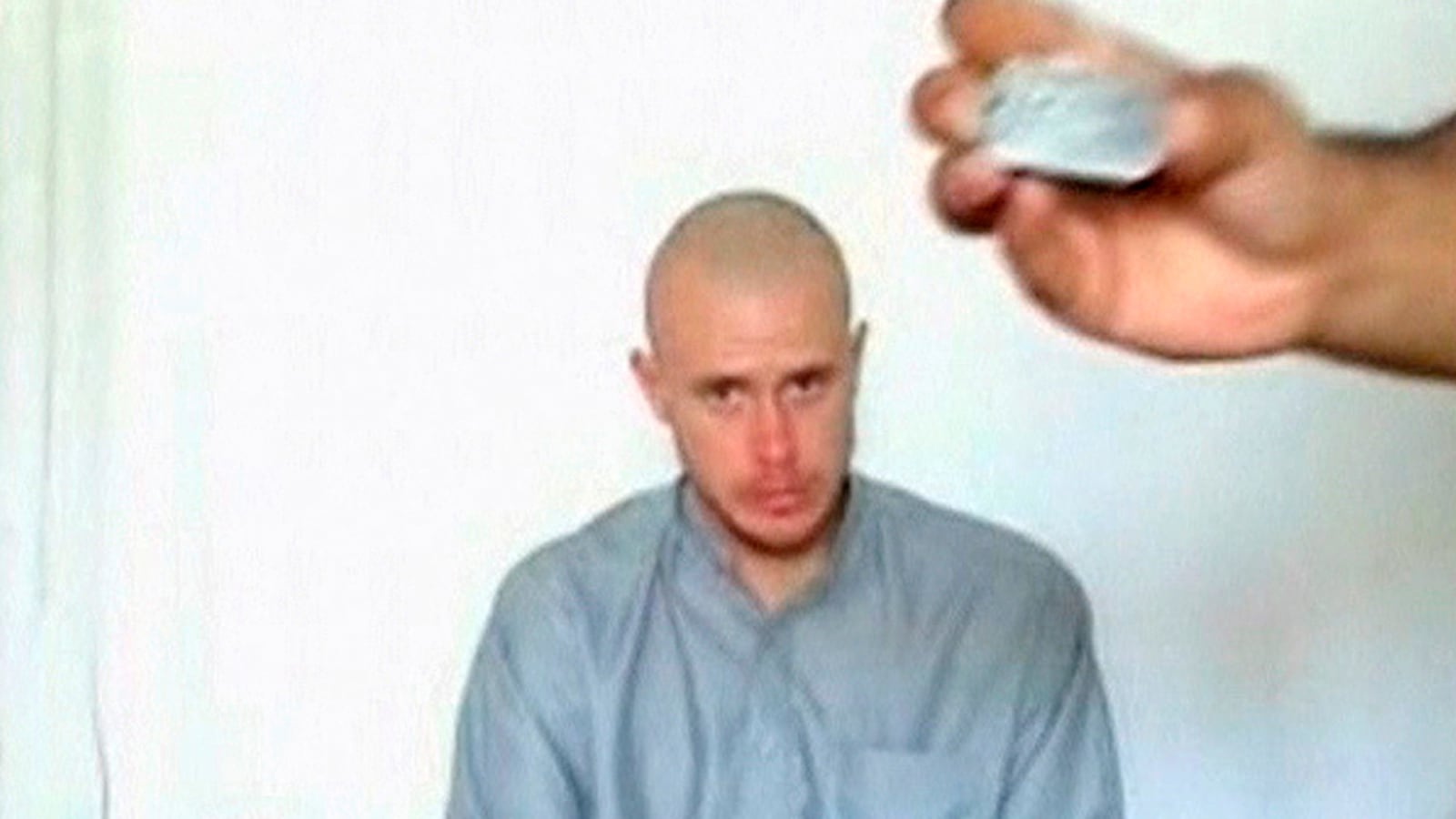 cheats/2014/06/04/villagers-bergdahl-sought-out-taliban/140604-bowe-bergdahl-cheat_uvf0zz