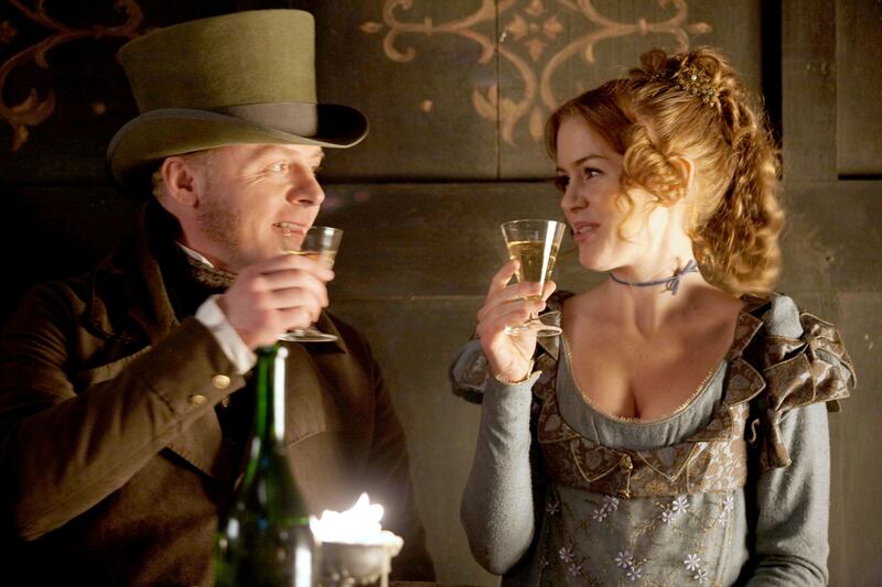 galleries/2012/04/05/january-jones-madonna-and-more-stars-hidden-pregnancies-photos/pregnant-filming-fischer_f1vztg