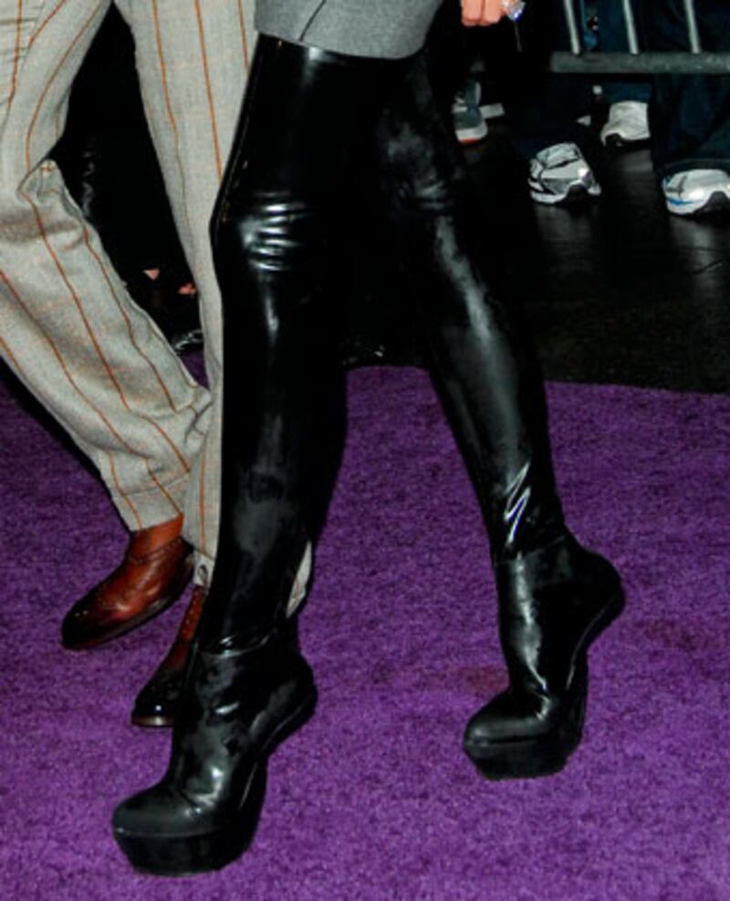 galleries/2008/10/22/high-heels/high-heels-beckham_swfgog
