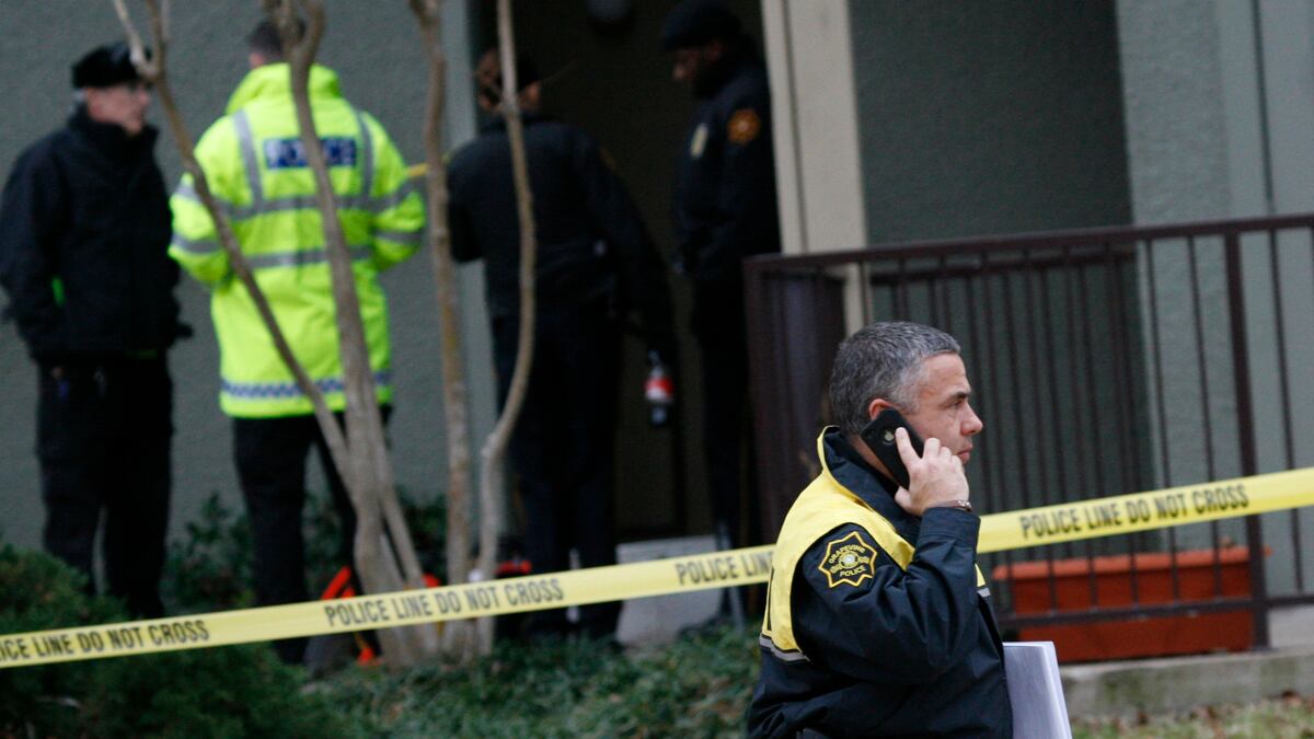 cheats/2011/12/25/7-dead-in-dallas-apartment/grapevine-texas-shooting-cheat_mv7vbg