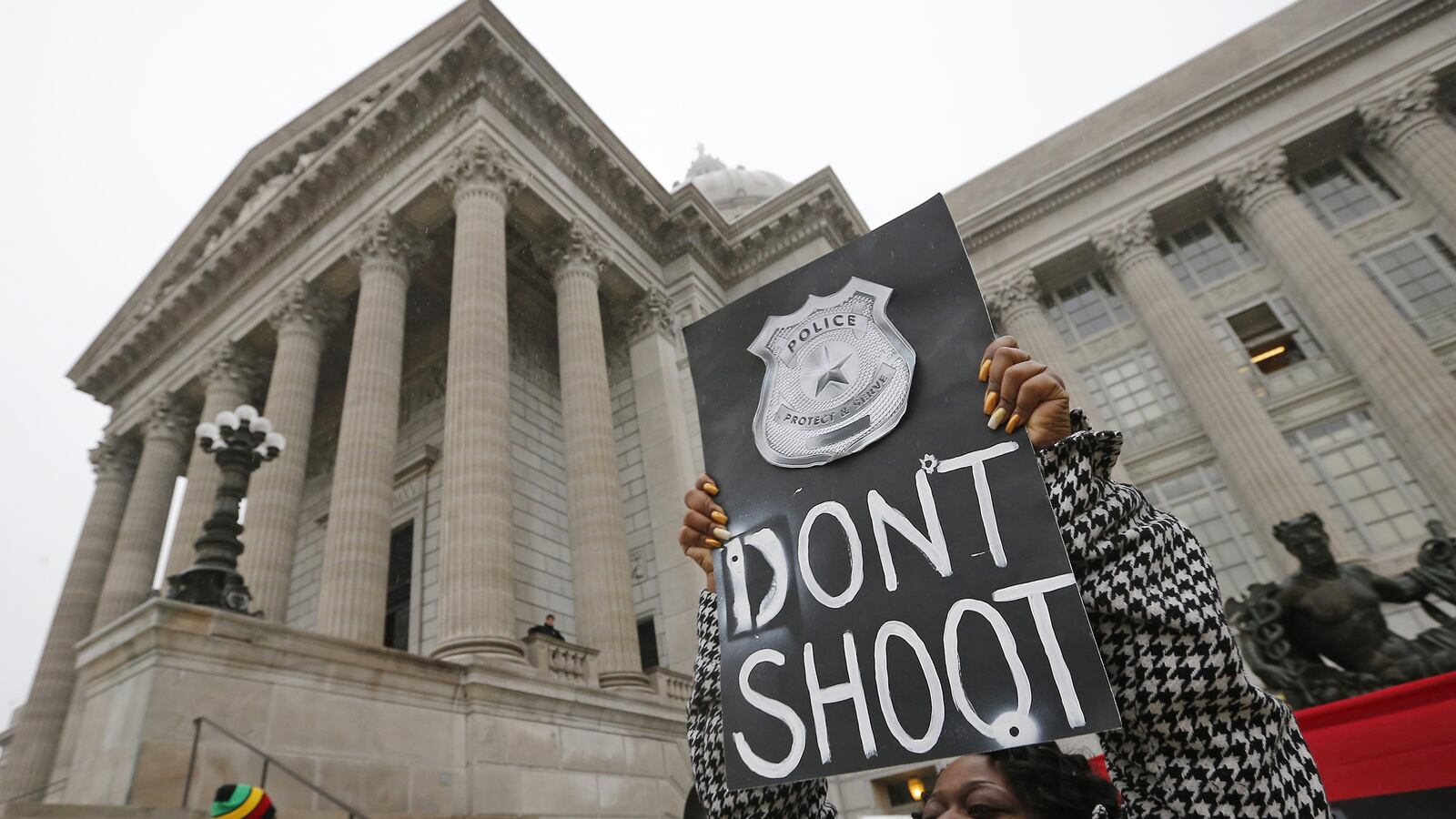 articles/2014/12/07/how-congress-can-fix-the-justice-system/141206-alter-justice-tease_ictxcy