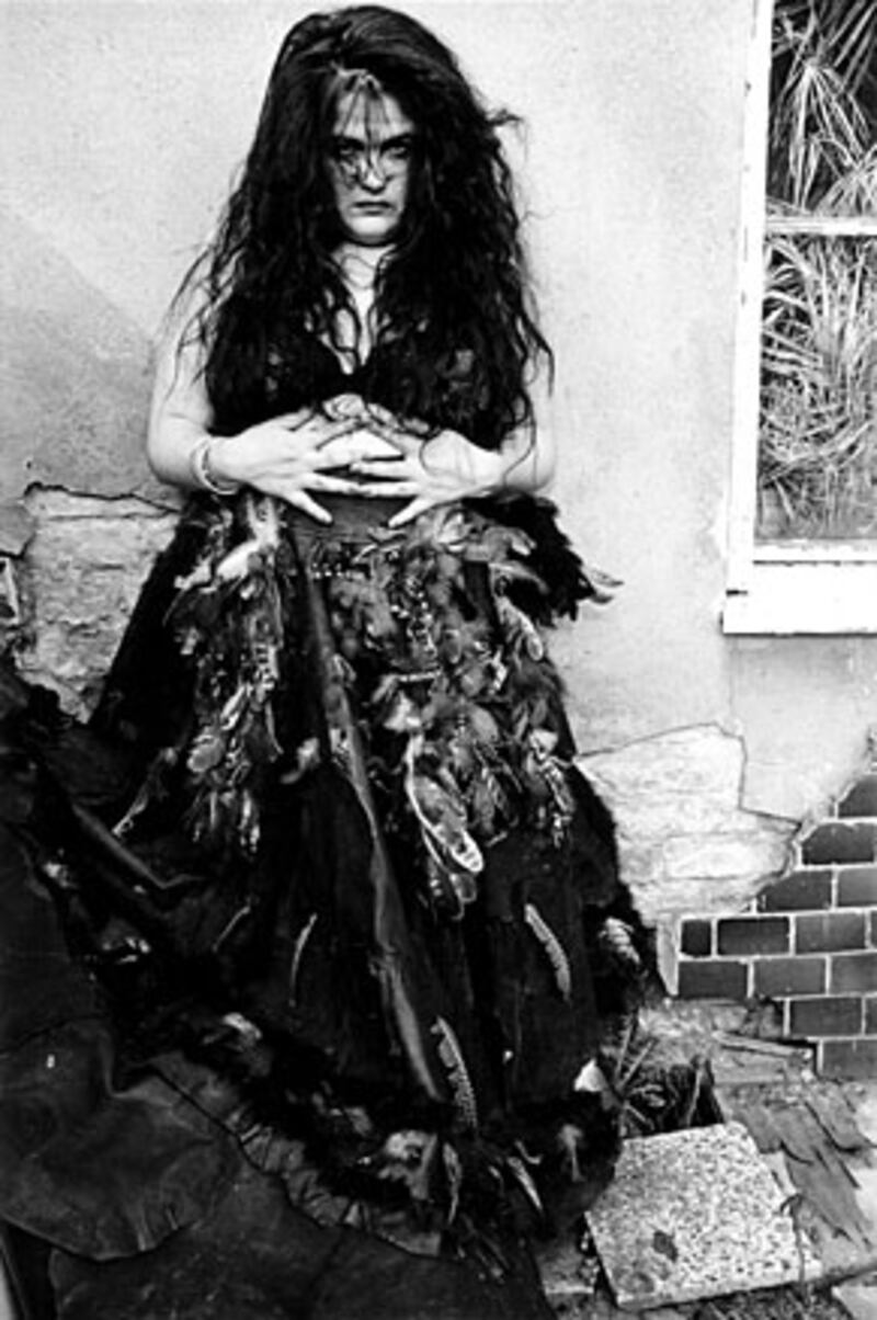 galleries/2009/07/08/communist-couture/communist-couture-1_dryjyc