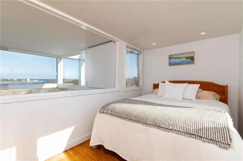 200204-mcnearney-omg-i-wawnt-this-house-06_gvwvrg