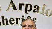 articles/2010/08/04/arizona-sheriff-joe-arpaio-flouts-feds-in-immigration-probe/roth-arpaio_117945_yz4os1