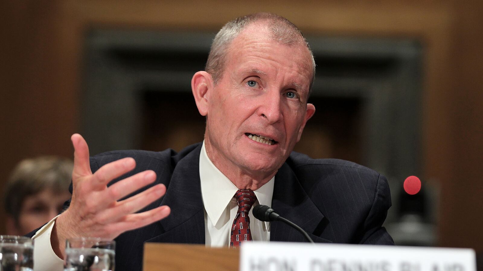 articles/2013/07/18/dennis-blair-nsa-asked-telecoms-to-store-calling-records-in-2009-was-rejected/130718-nsa-lake-tease_zssix9