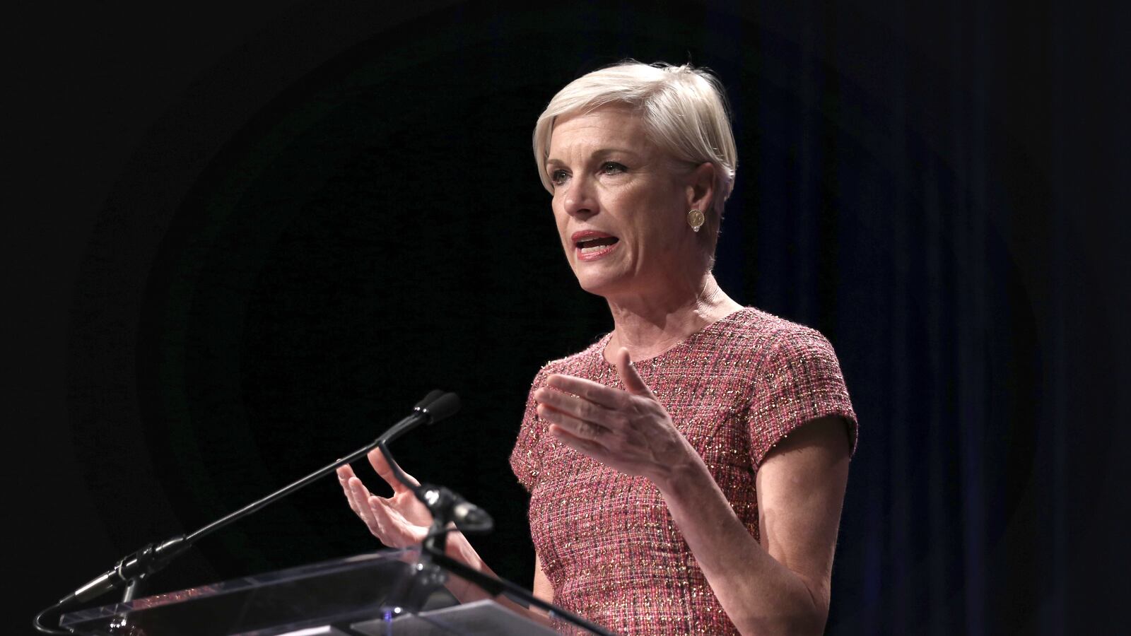 articles/2014/10/17/it-s-time-to-repeal-the-helms-amendment/141017-richards-helms_g7mvfv