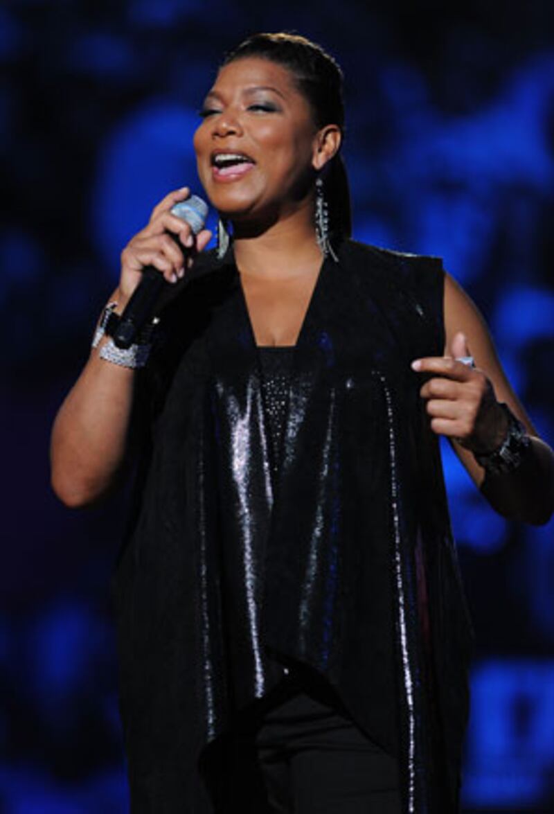 galleries/2010/02/05/stars-celebrate-super-bowl-xliv/super-bowl-celelatifah_wel8oc