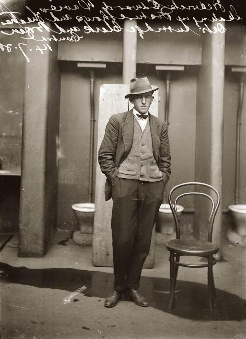 galleries/2014/11/15/model-prisoners-australian-mug-shots-from-the-20s/141113-frederick-edward-davies_pihyvq