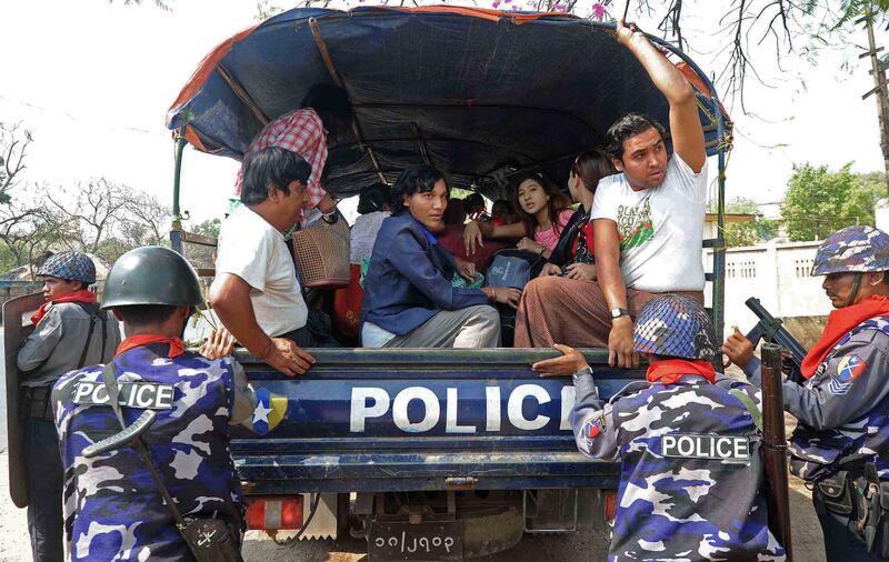 galleries/2013/03/22/uproar-in-burma-see-the-shocking-photos/myanmar-riots-14_m78zke
