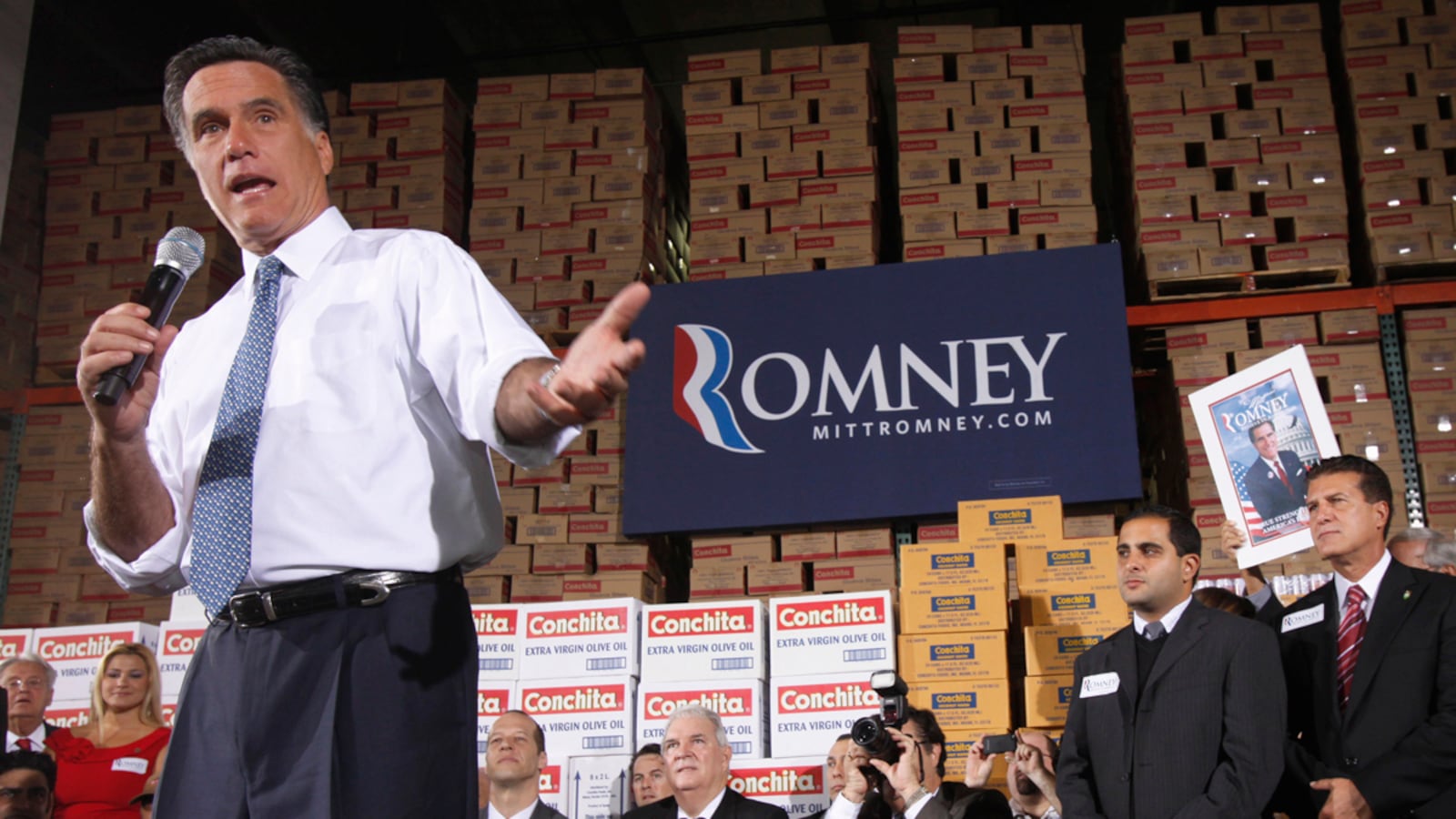 cheats/2011/12/06/romney-declines-trump-debate/mitt-romney-skips-trump-debate-cs_wvo9a2