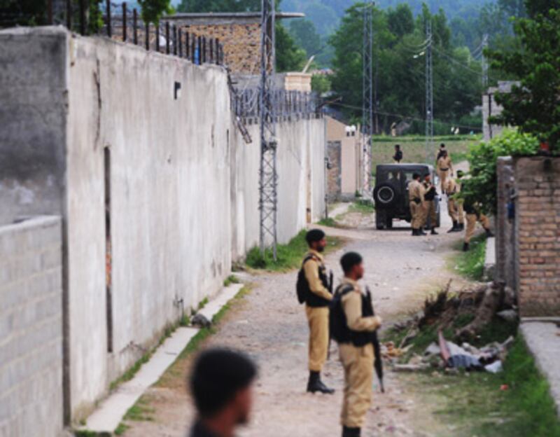 articles/2011/05/07/pakistans-army-is-worthless-osama-bin-laden-shows/akbar-pakistan_178844_sln0xq