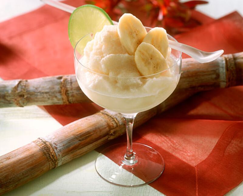 galleries/2010/07/12/the-healthiest-and-fattiest-cocktails/summer-drinks---banana-daiquiri_h7cjaw