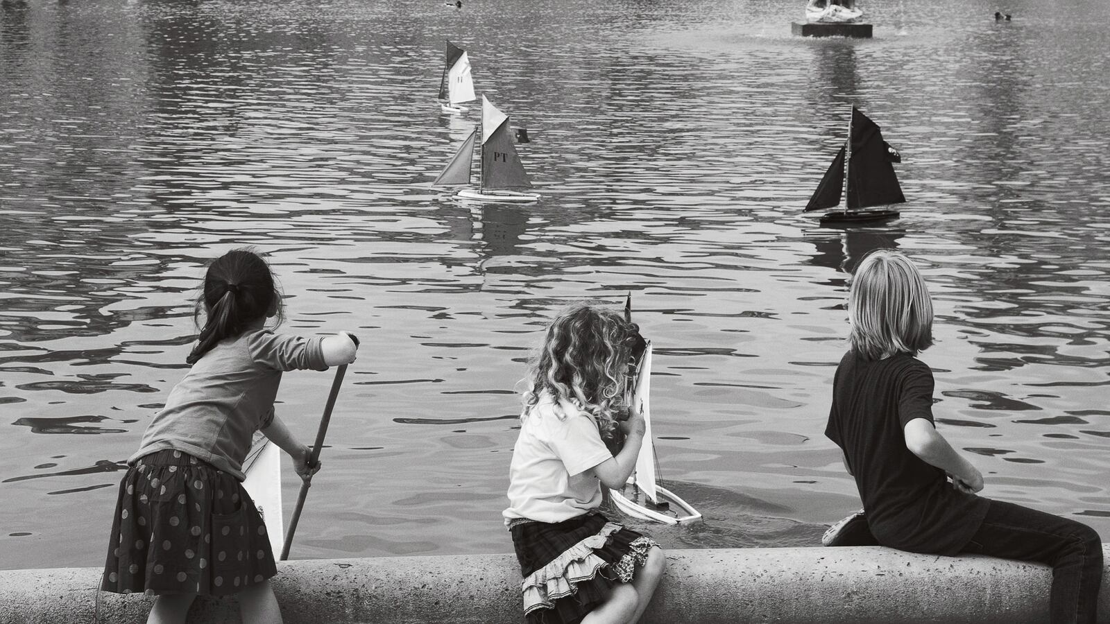 articles/2013/10/27/in-praise-of-parks/131025-city-parks-tease_znrk7e