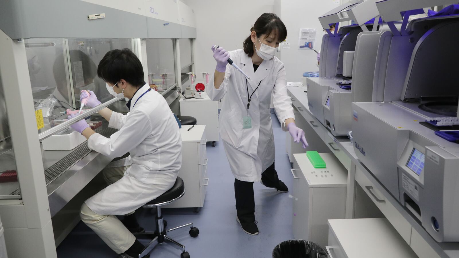 2020-05-13T074611Z_626312345_MT1YOMIUR000UST6KH_RTRMADP_3_NOVEL-CORONAVIRUS-OUTBREAK-NATIONWIDE-STATE-OF-EMERGENCY_cojgcy