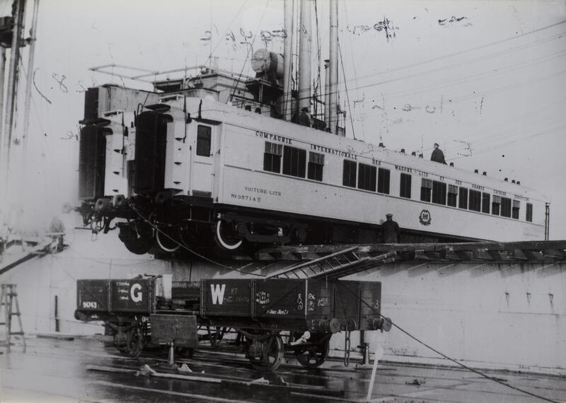 galleries/2014/04/15/all-aboard-the-golden-age-of-the-orient-express-photos/orient-express-gal-13_vtfhoy