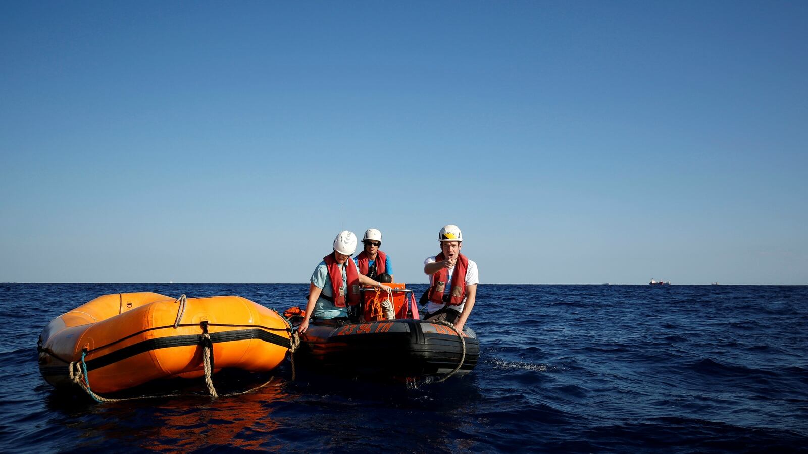 cheats/2016/11/03/240-migrants-dead-off-coast-of-libya/161103-migrants-libya-cheat_zb660i