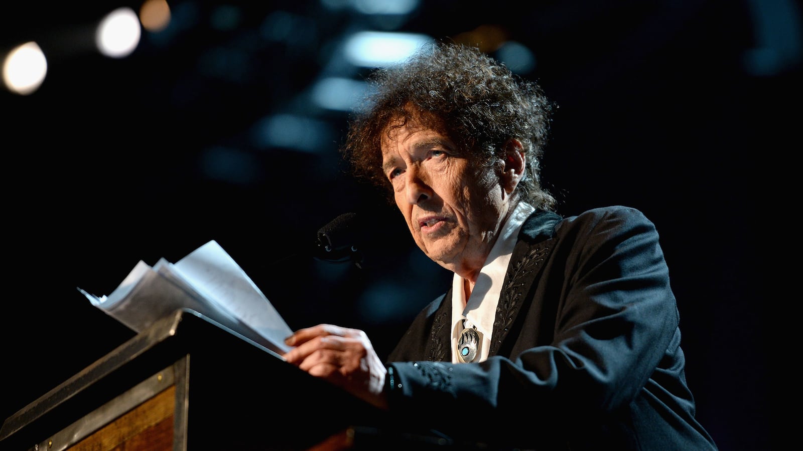 articles/2016/12/10/nobel-prize-committee-defends-bob-dylan-at-award-ceremony/161210-dylan-nodel-speech-tease_xlex84