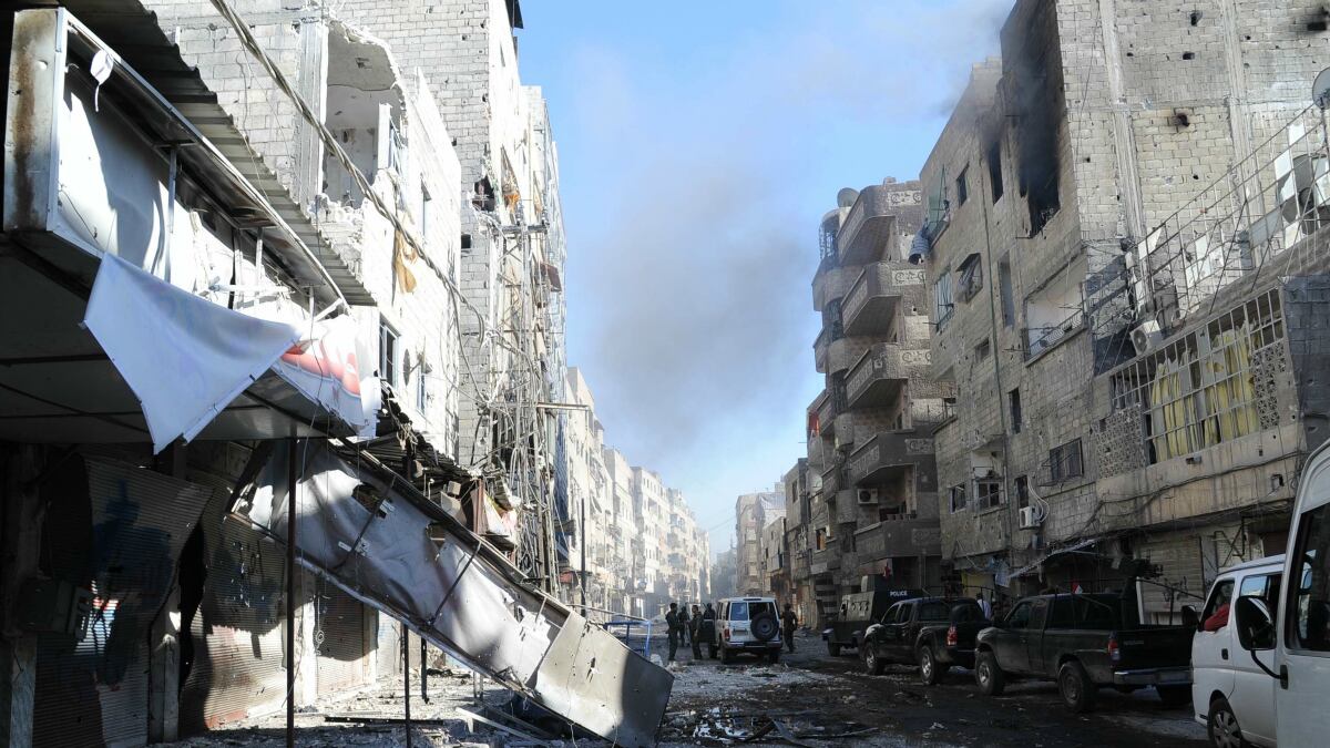 cheats/2012/09/26/syrian-rebels-strike-army-hq/syria-fighting-damascus-cheat_mf3qbi