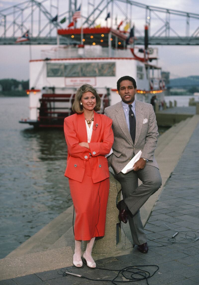 galleries/2013/12/24/from-julia-roberts-to-meryl-streep-the-best-80s-power-suits-photos/131223-power-suits6_nqtvt4