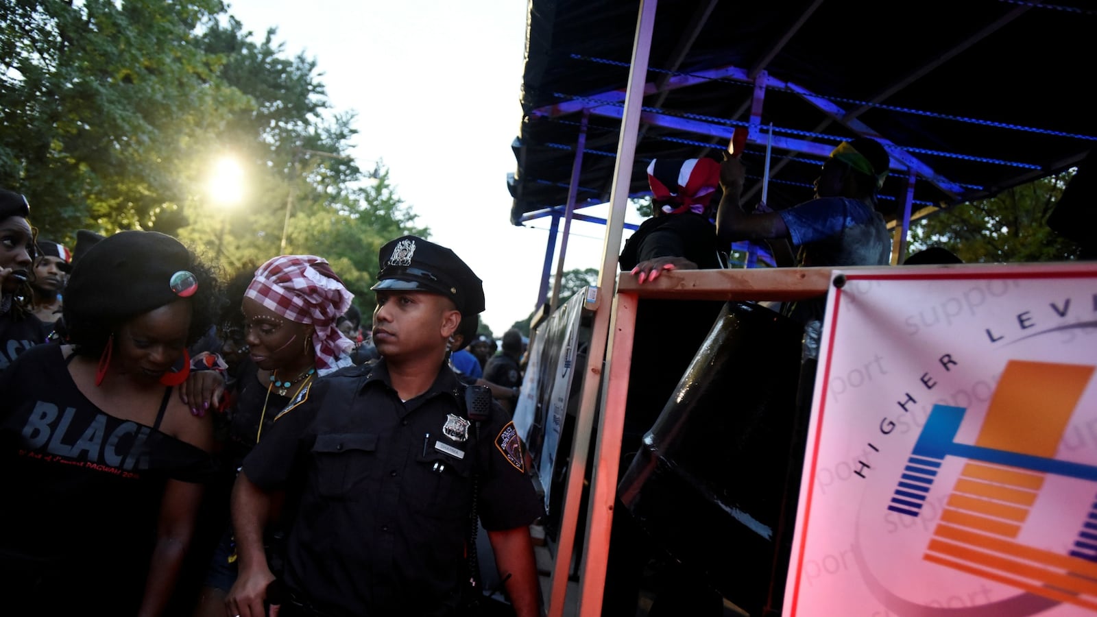 cheats/2016/09/05/two-shot-dead-in-brooklyn-j-ouvert-celebration/160905-jouvert-brooklyn-cheat_e80pso